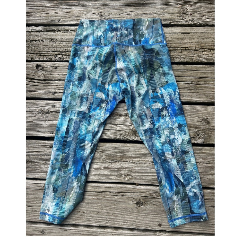 Lululemon Wunder Under High Rise Crop Leggings Blue Abstract Print Luxtreme 19in - Picture 2 of 7
